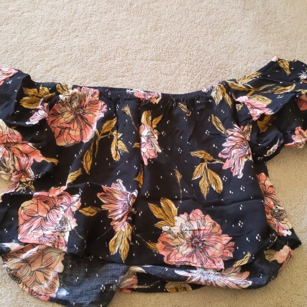 gypsies and moondust crop top/sleeveless
